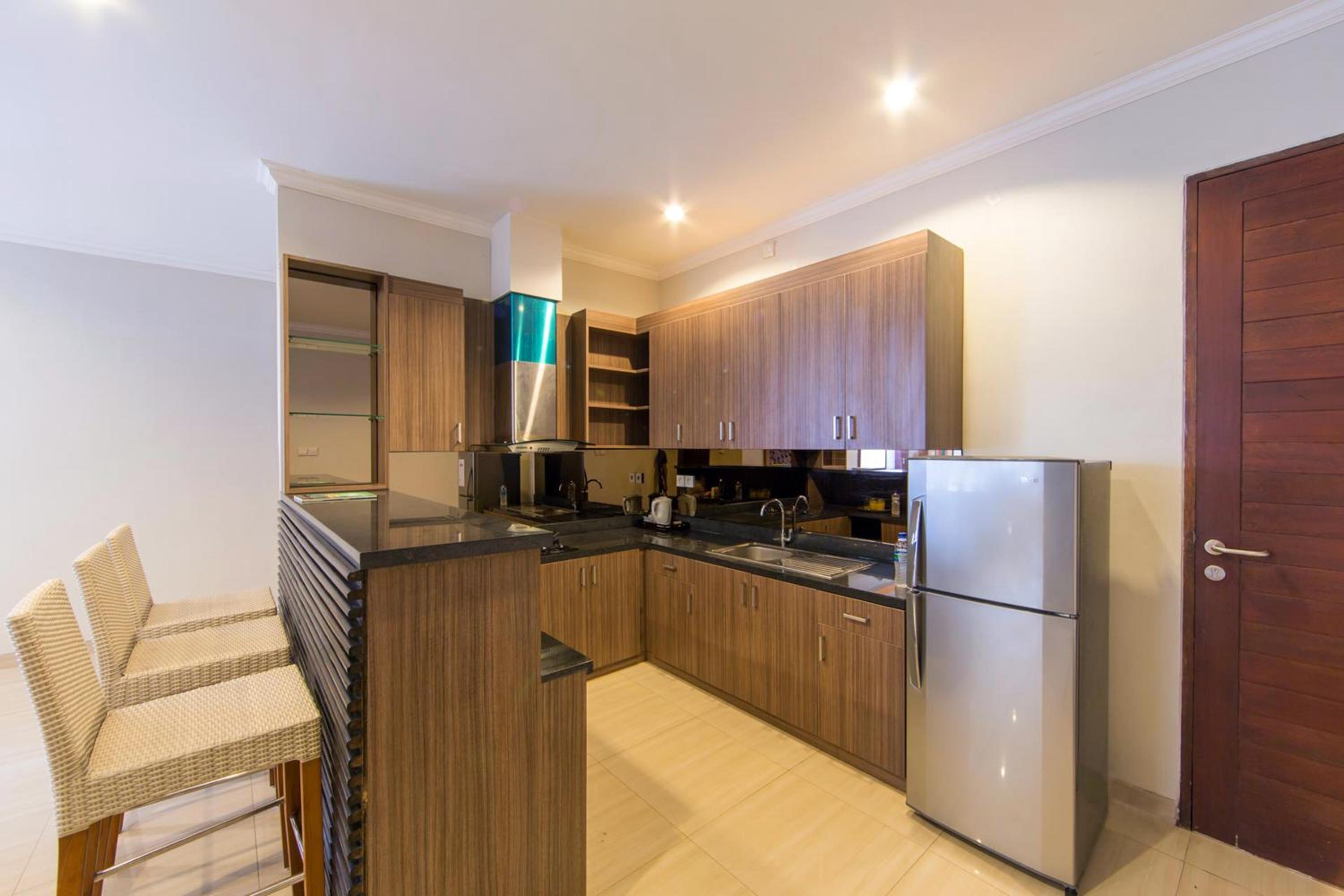 Фото Reddoorz @ Petitenget Seminyak