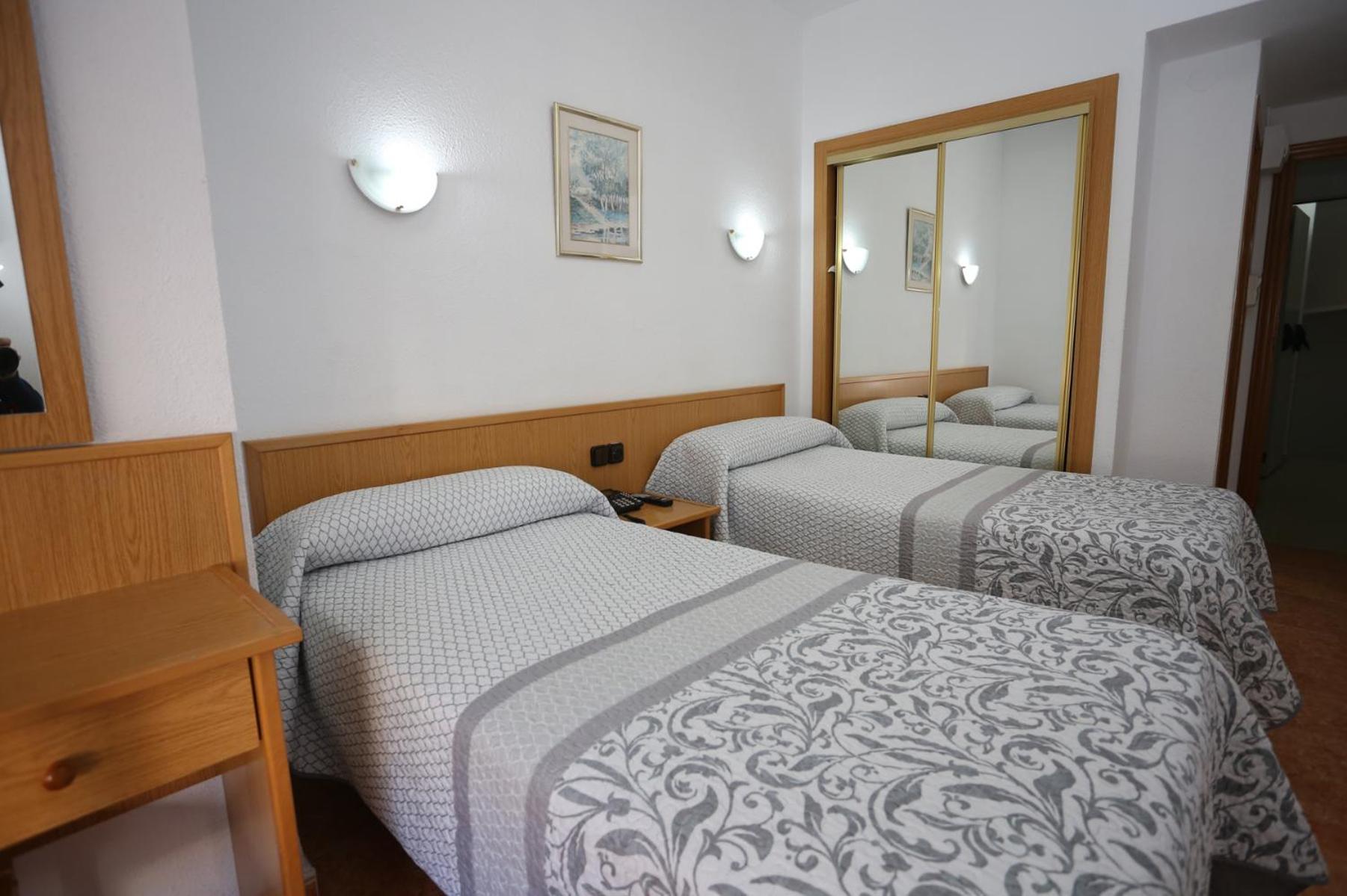 Фото Hotel Cervantes