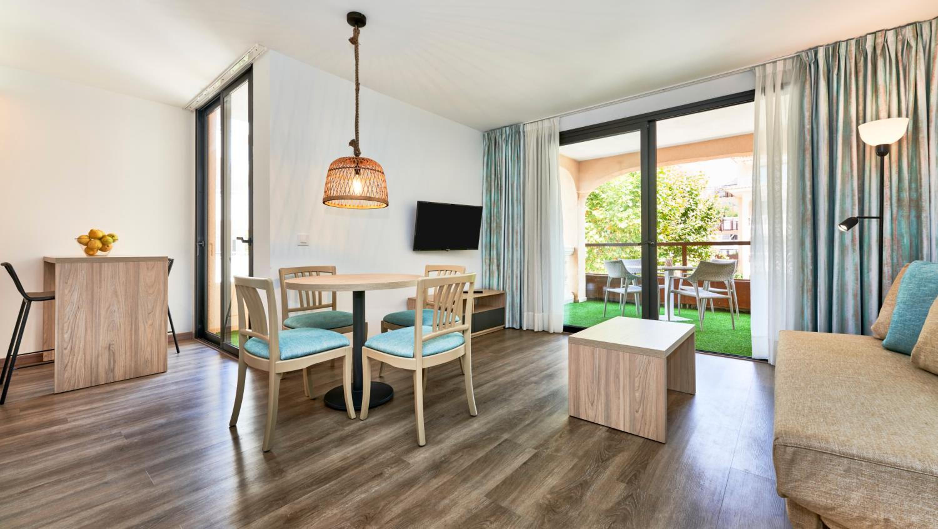 Фото Apartamentos Sinfony