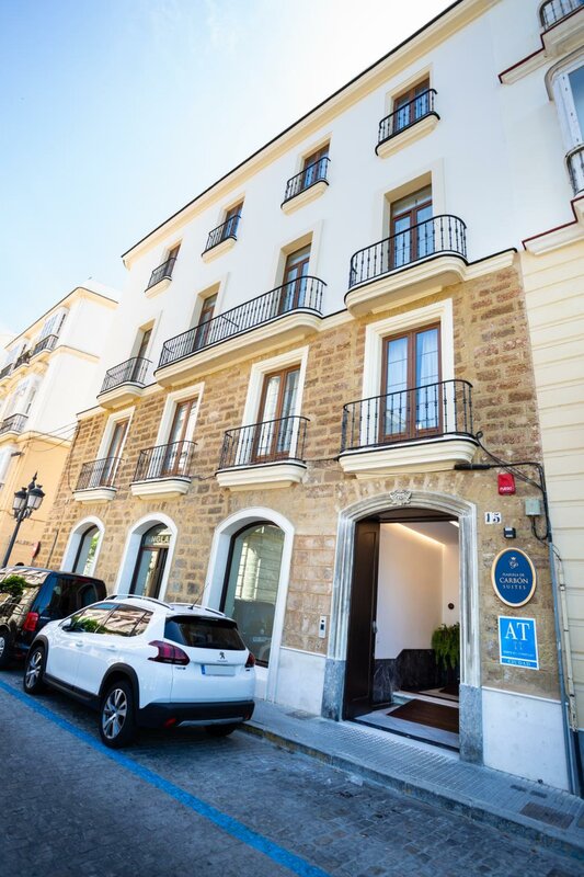 Гостиница Plazuela del Carbón Suites в Кадисе