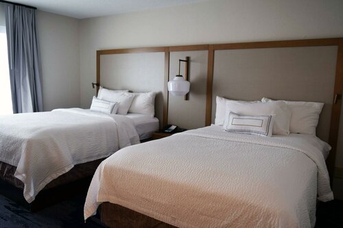 Гостиница Fairfield Inn and Suites by Marriott Youngstown Austintown