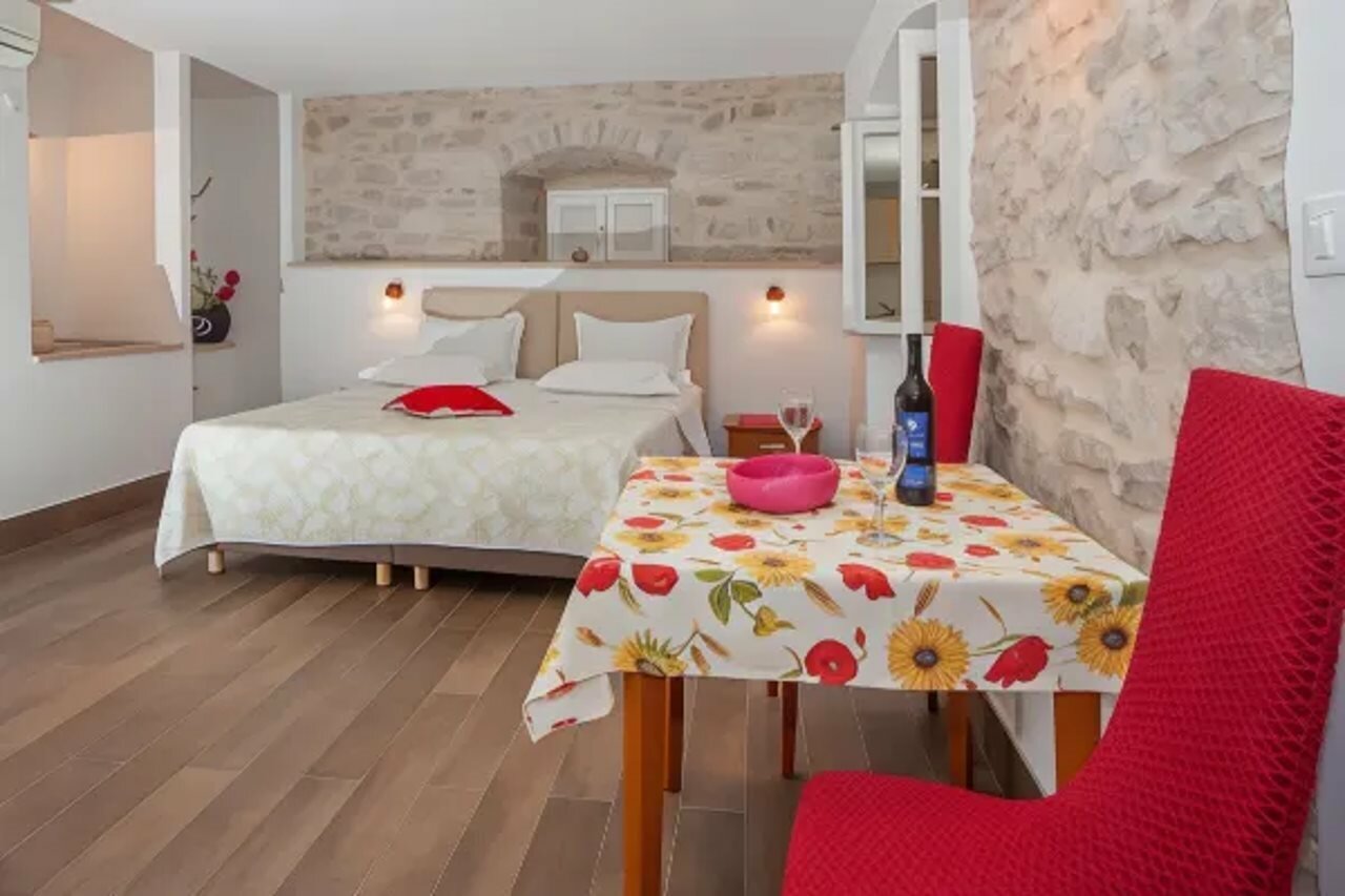 Фото Garden Apartment Hotel