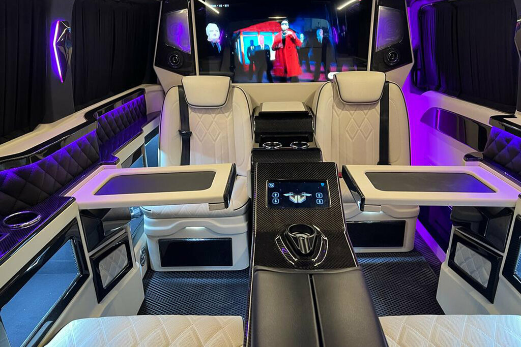 Car dealership Blue VIP Design, Istanbul, photo