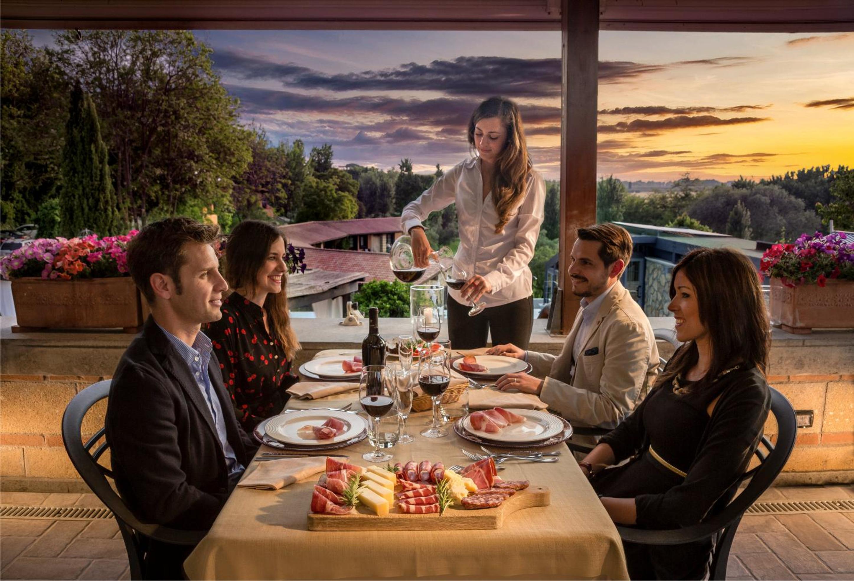 Фото Villa Hotel Valle Del Marta Resort