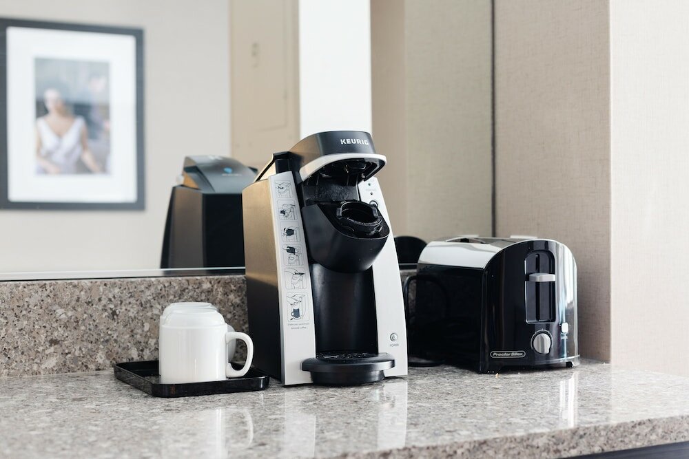 Фото 2500 Penn, a Placemakr experience