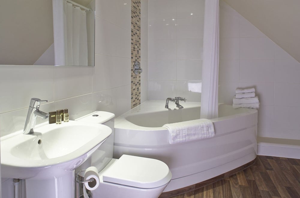 Фото Mandolay Hotel Guildford