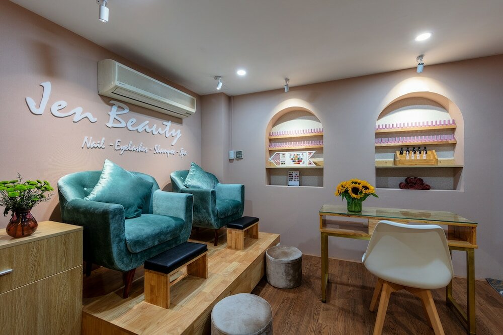 Фото Skylark Hotel