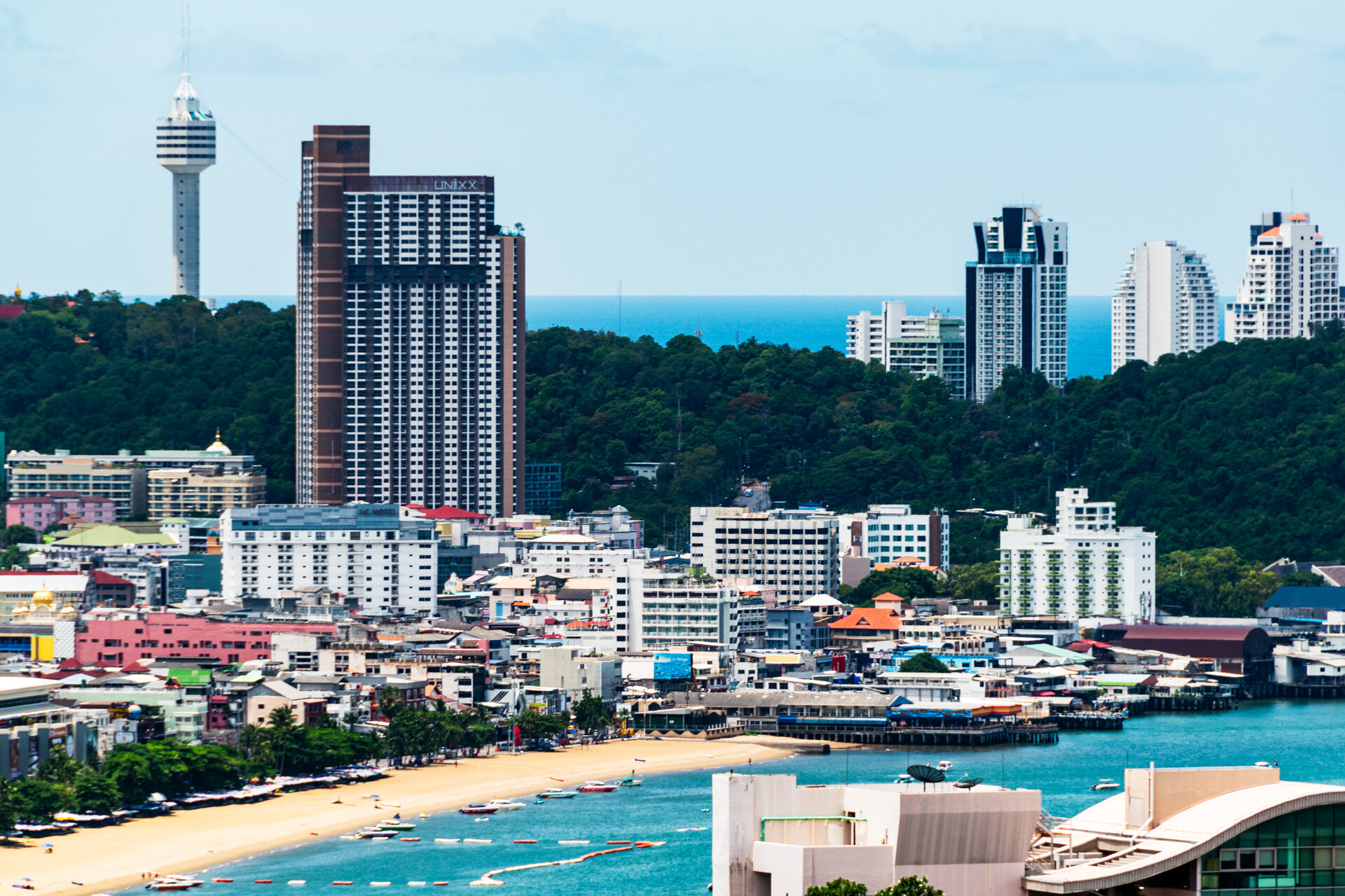 Фото Unixx Pattaya Private Residence and Resort