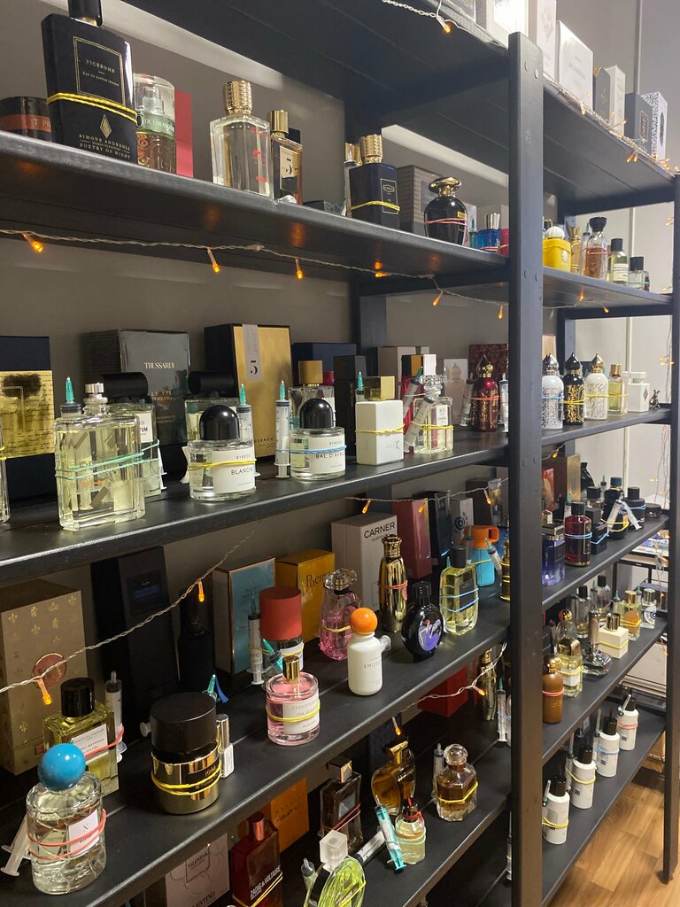 Perfume and cosmetics shop Два Флакона, Voronezh, photo