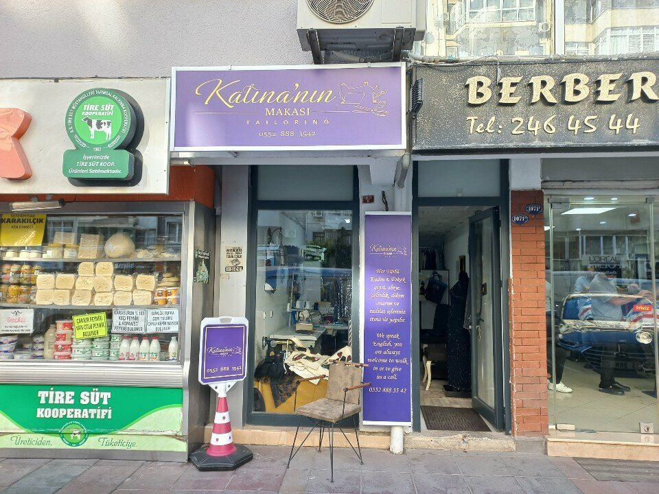 Tailor Katina's Scissors, Izmir, photo