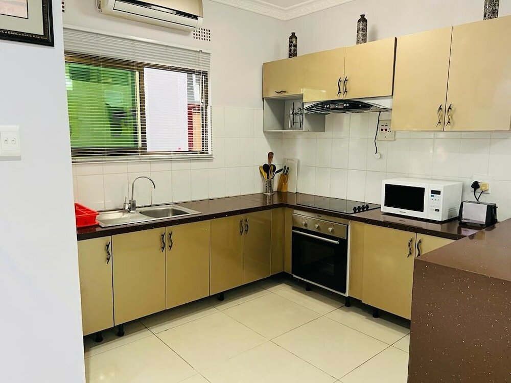 Фото Nomad's Court Lodge