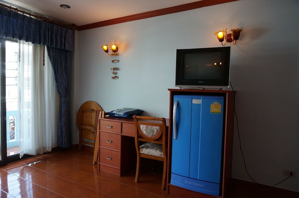 Фото Dee-Lek Guesthouse and Restaurant