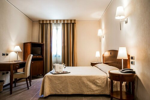 Гостиница Grand Hotel Paestum