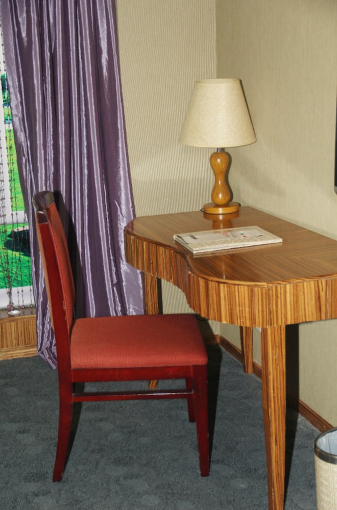 Фото Golden Central Hotel Shenzhen