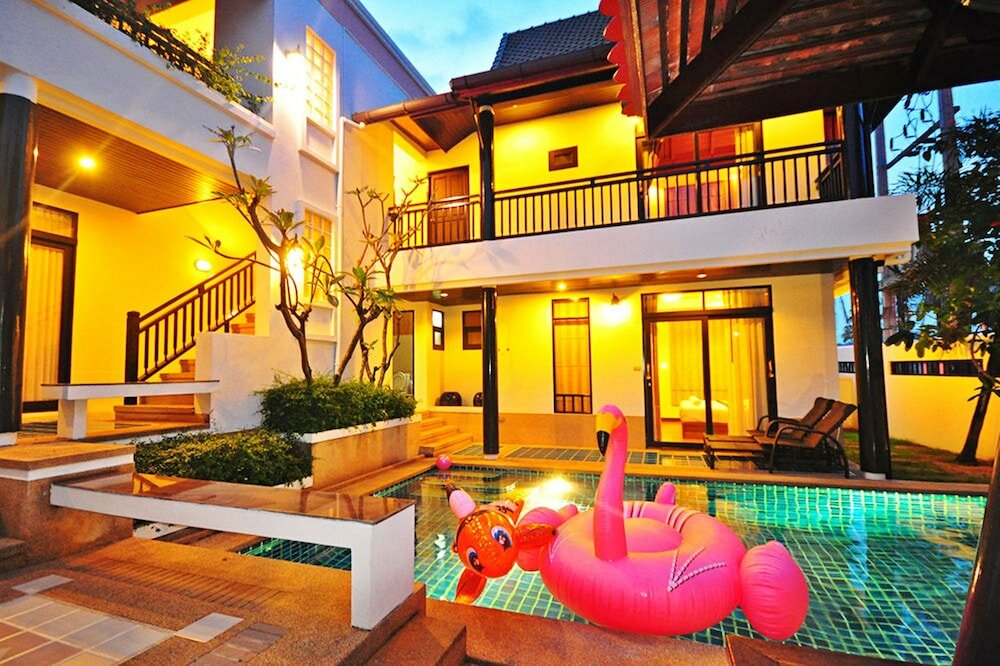 Фото Punnapha Pool Villa Pattaya