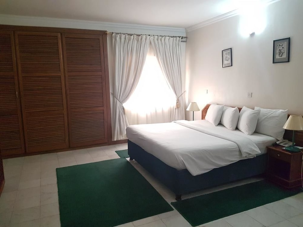 Фото Peniel Apartment Ltd