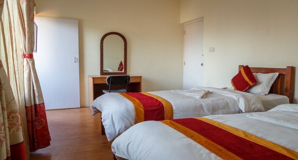 Фото Hotel Hikers Haven