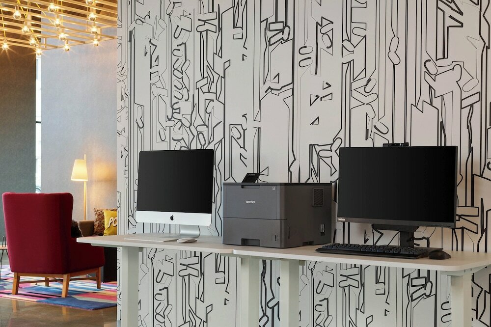 Фото Aloft Portland, Me