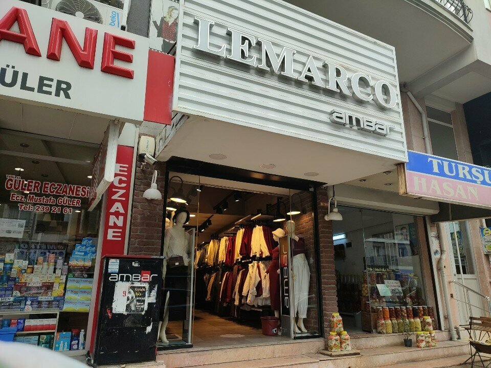 Clothing store Lemarco Warehouse, Izmir, photo