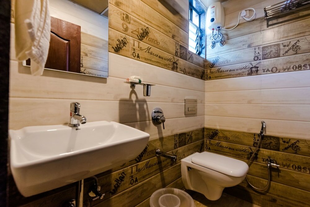 Фото Oyo 5665 Rana Residency