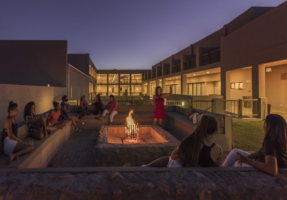 Фото Springbok Inn by Country Hotels