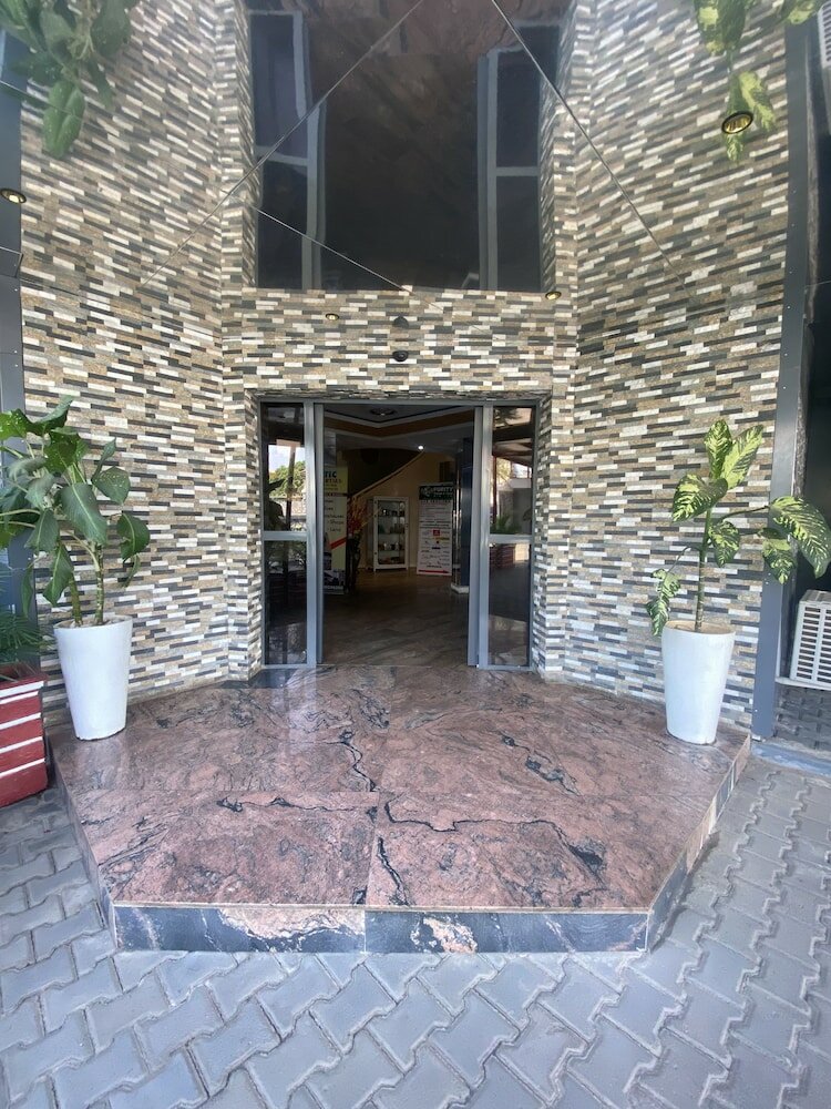 Фото Golden Astoria Hotel