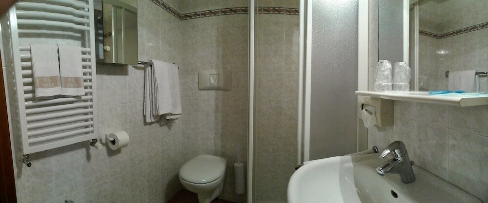 Фото Hotel Oswald