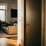 Ot i Do (Neftzavodskaya Street, 30к1), doors
