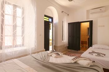 Фото Riad Ivissa