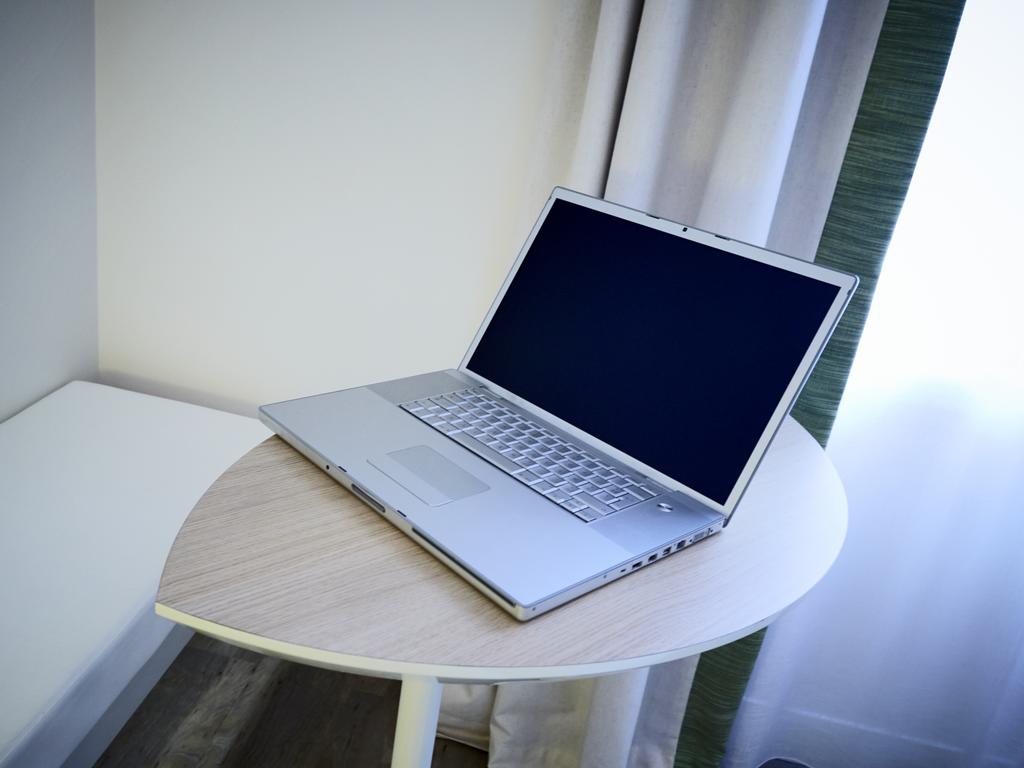 Фото Kyriad Paris 18 Porte de Clignancourt Montmartre