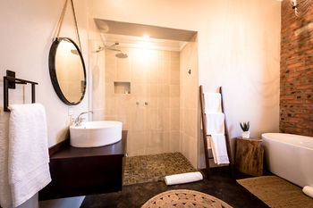 Фото The Hilton Bush Lodge