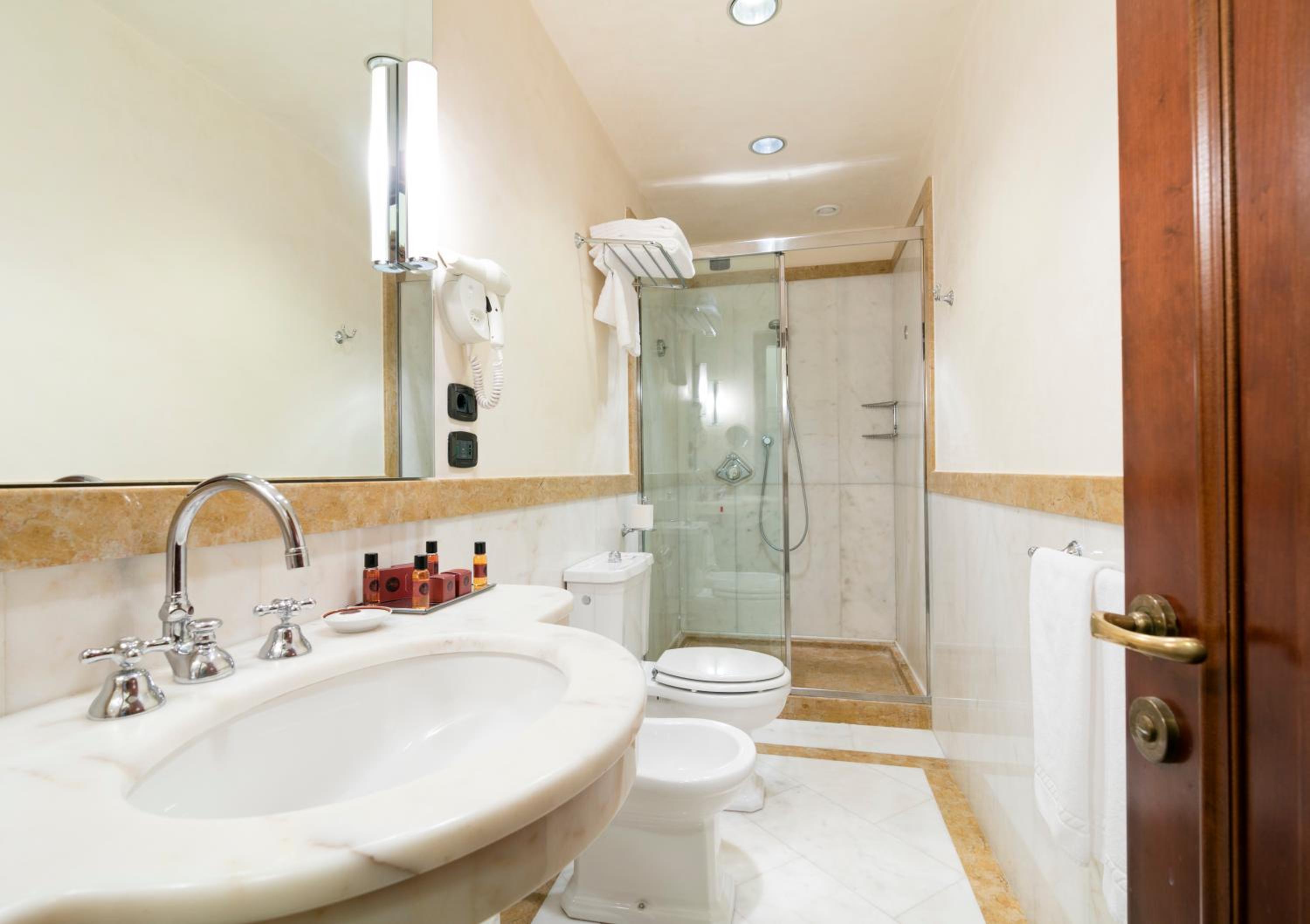 Фото Albergo Delle Notarie