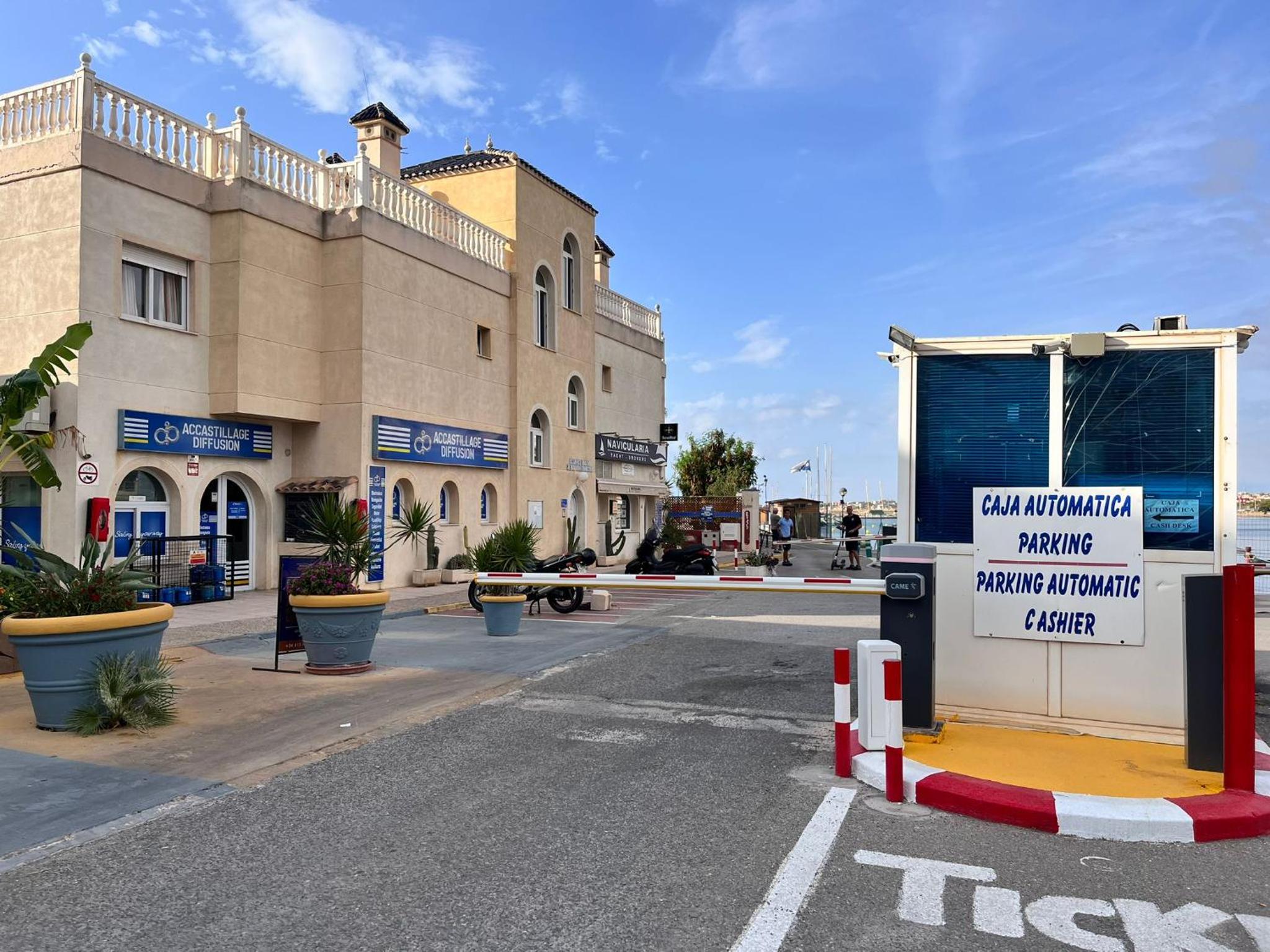 Фото Apartamentos Marina Internacional