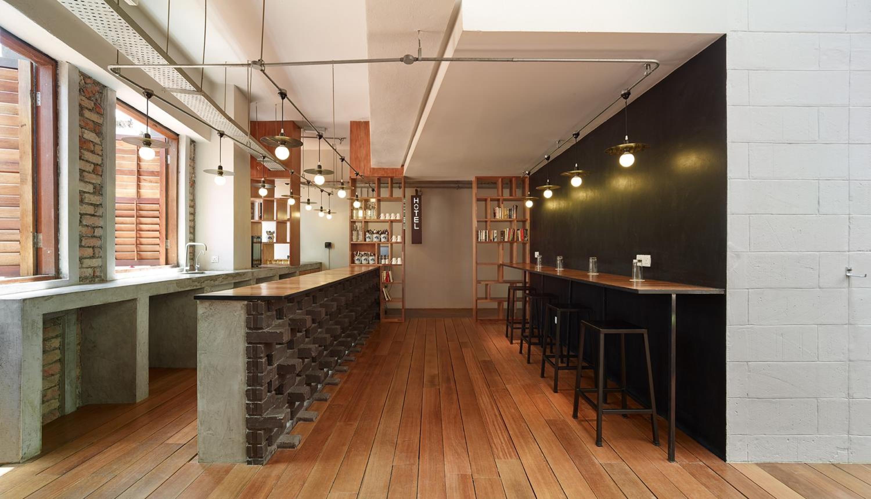 Фото Lantern Hotel