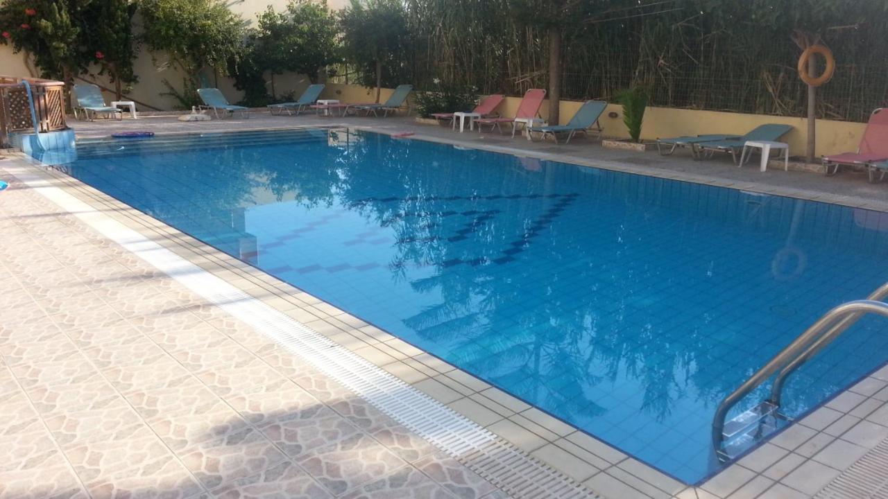 Фото Eleni Palace