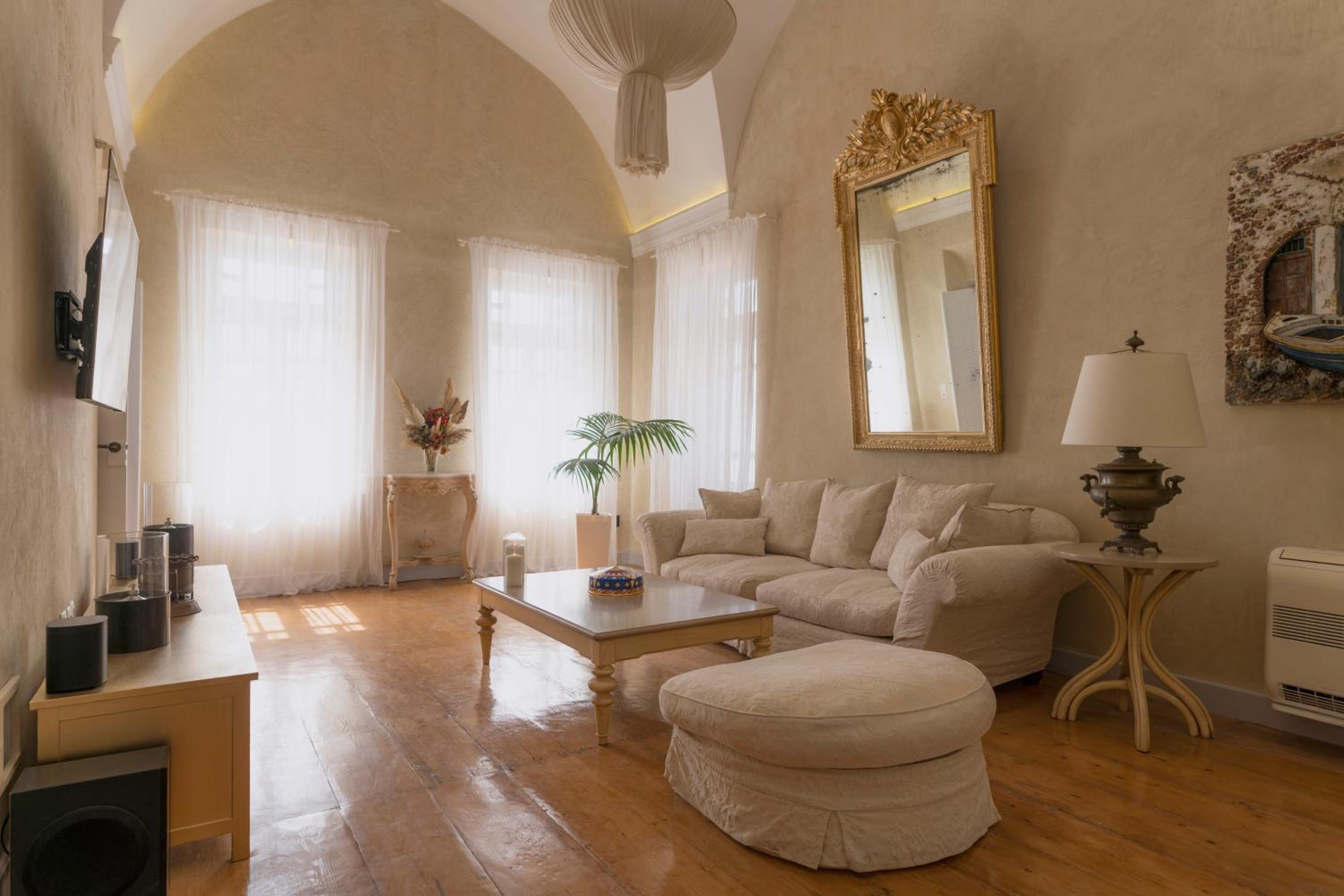 Фото Oia Mansion