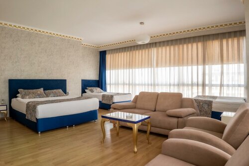 Гостиница Grand Karot Hotel в Ялове