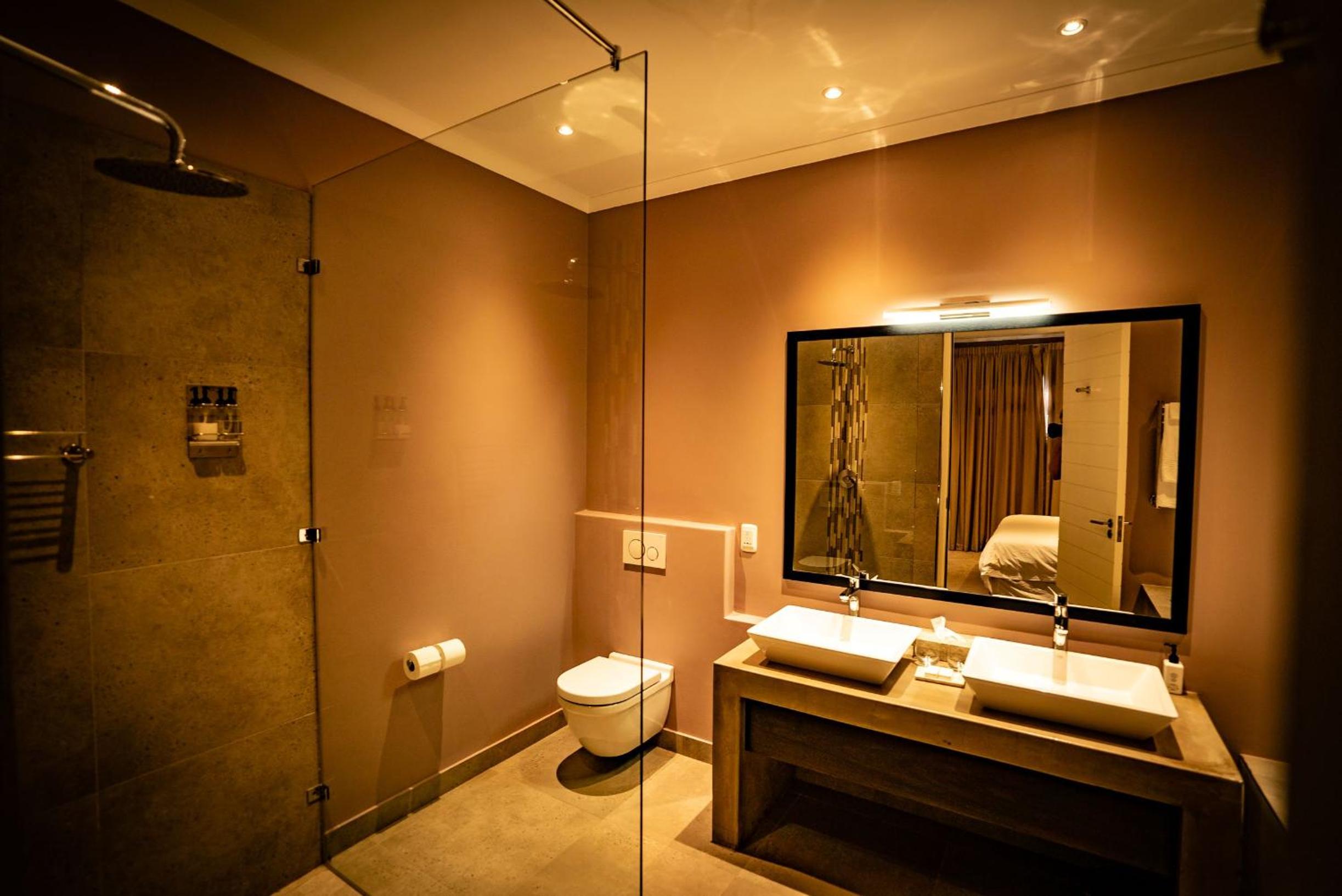 Фото The Royal Hotel