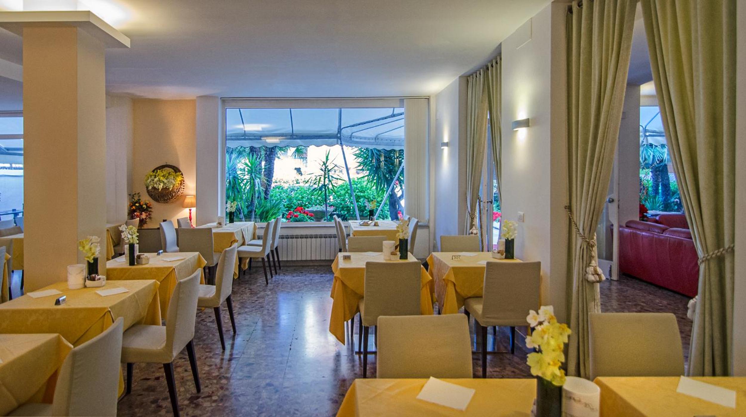 Фото Hotel Scandinavia