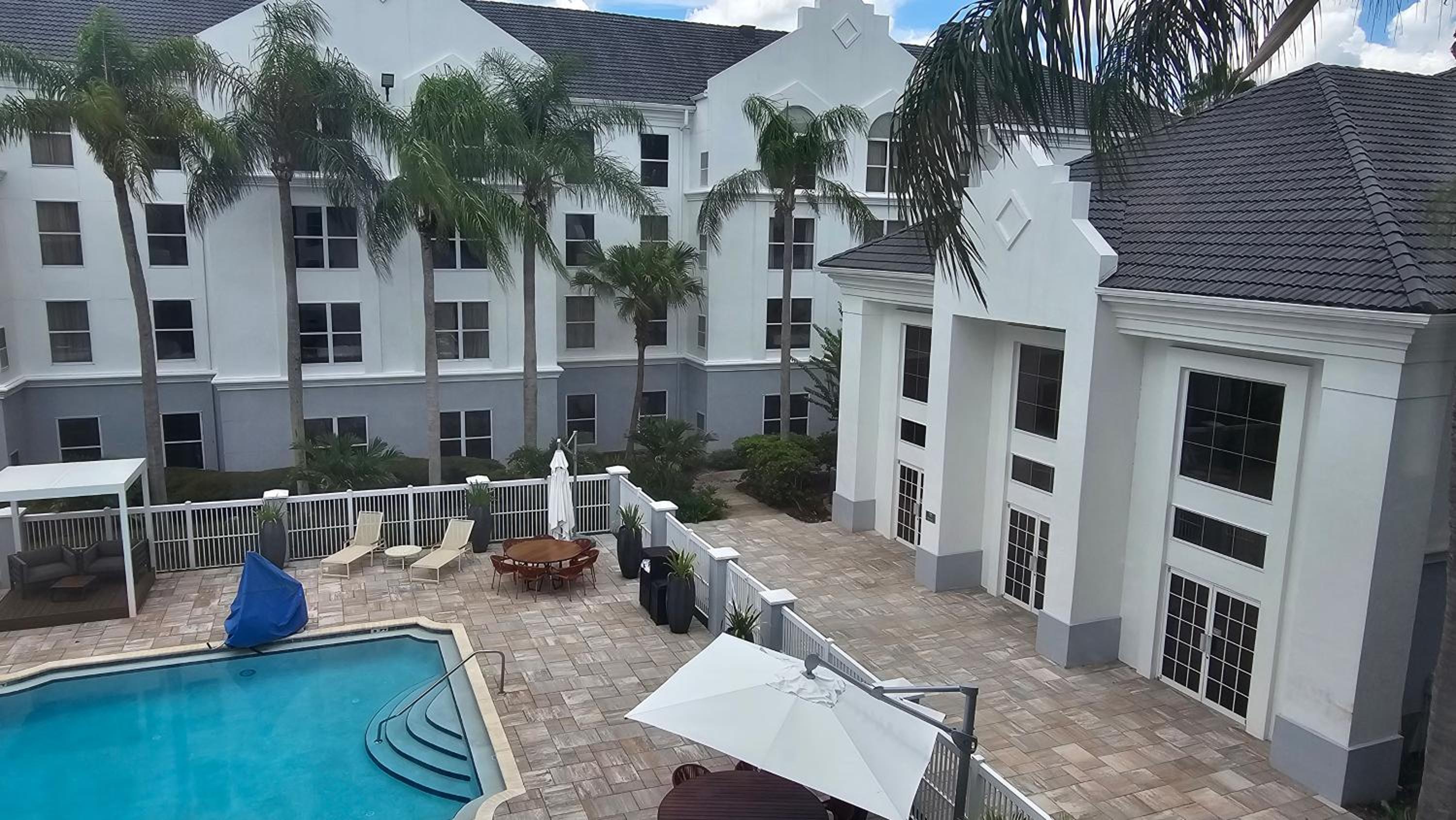 Фото Surestay Plus by Best Western Orlando Lake Buena Vista