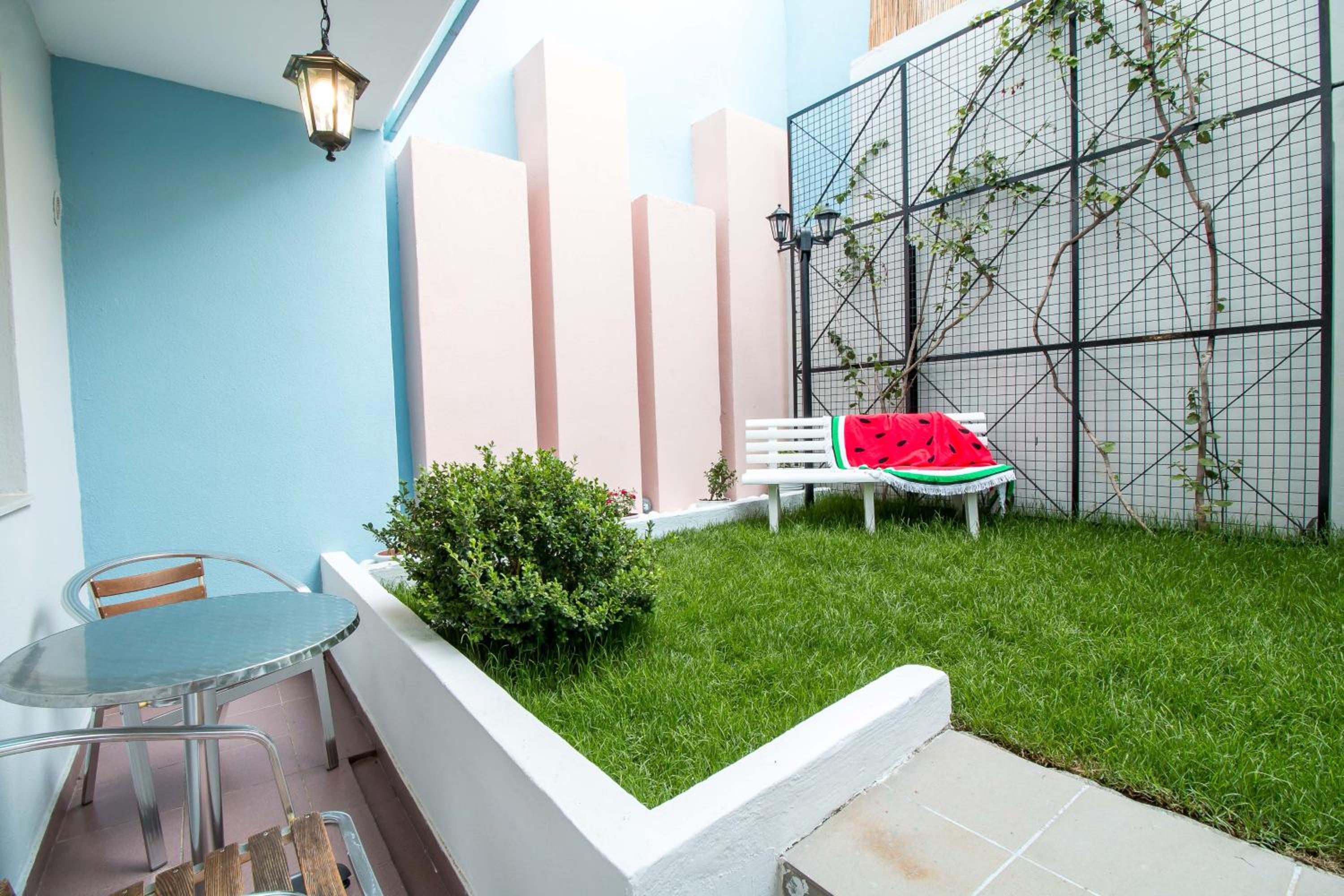 Фото Kahlua Hotel Apartments