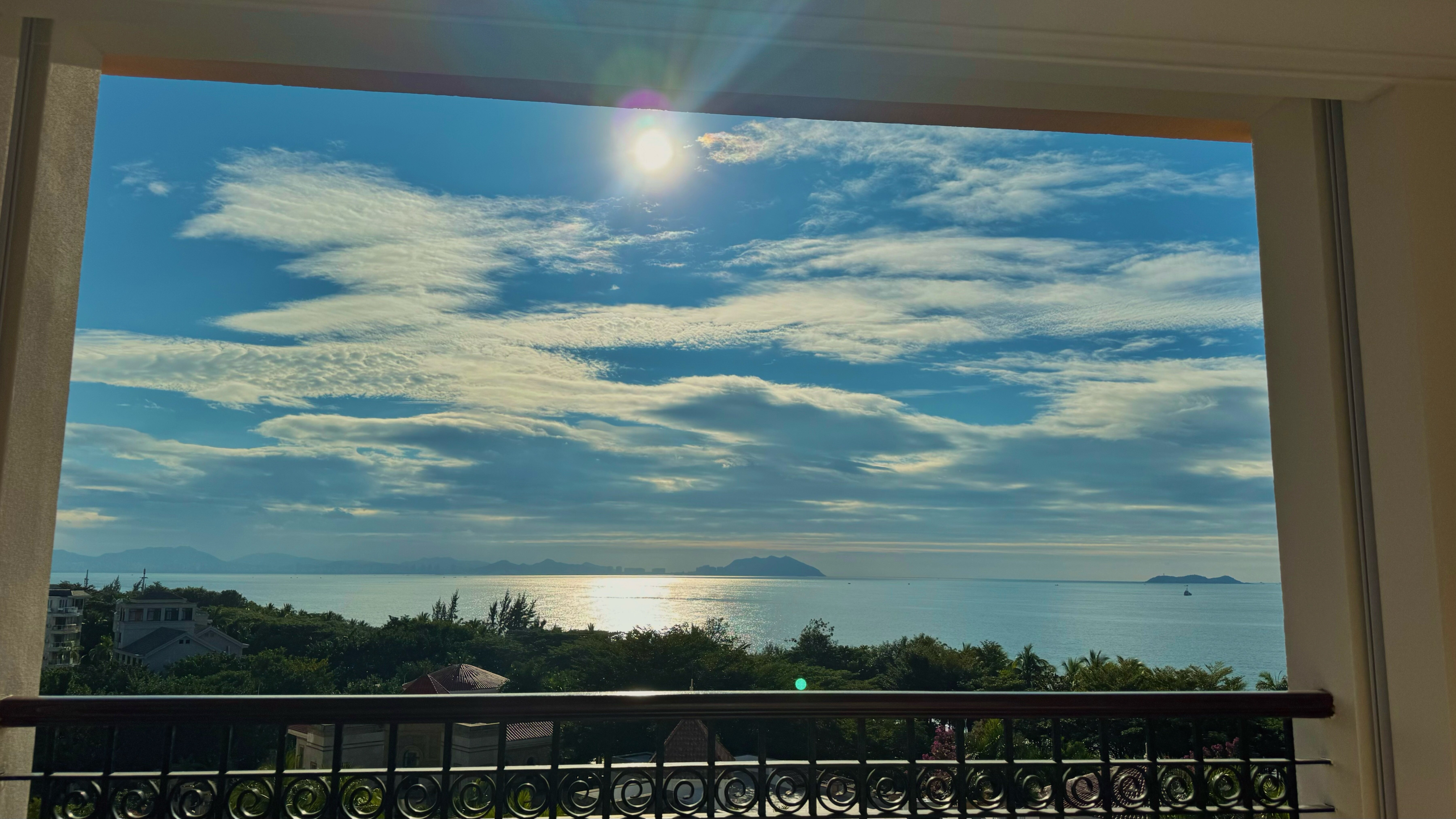 Фото Crowne Plaza Resort Sanya Bay, an Ihg Hotel