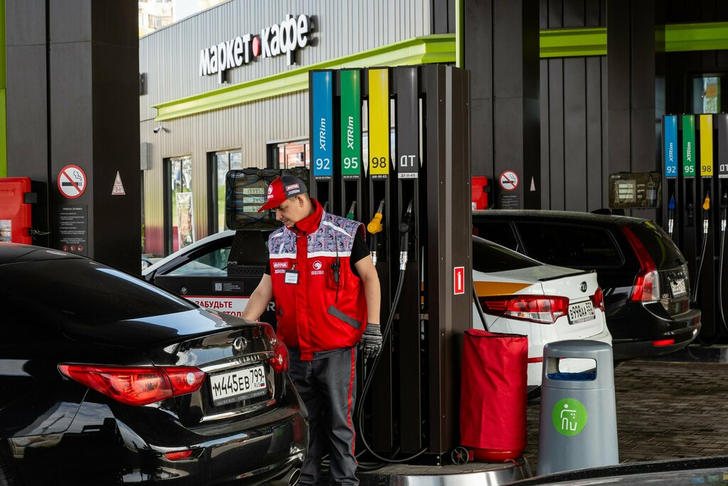 Gas station Irbis, Moscow, photo