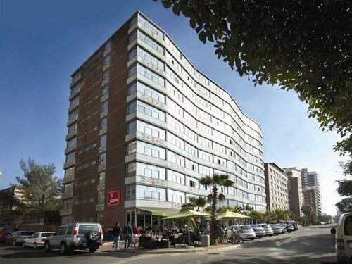 Гостиница Belaire Suites Hotel в Дурбане