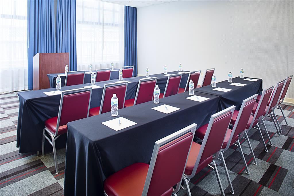 Фото Four Points by Sheraton Philadelphia Airport