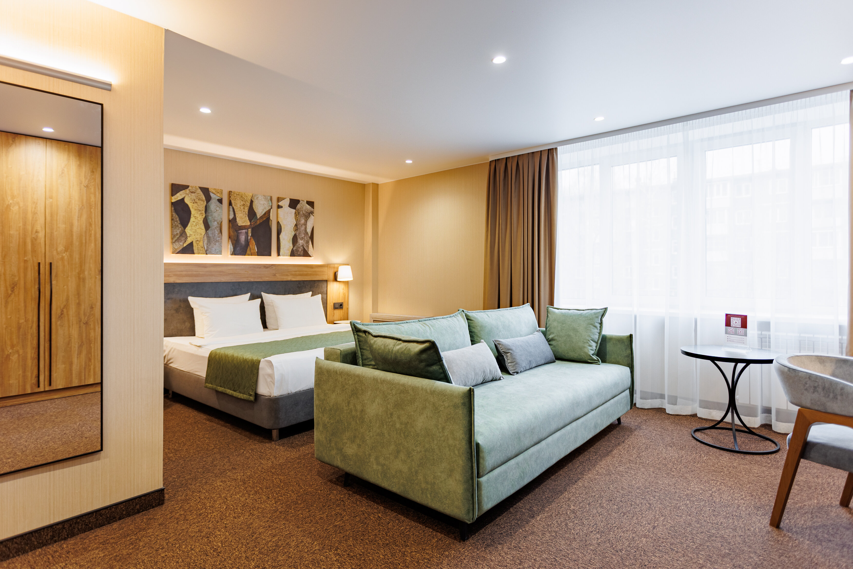 Фото отеля 2