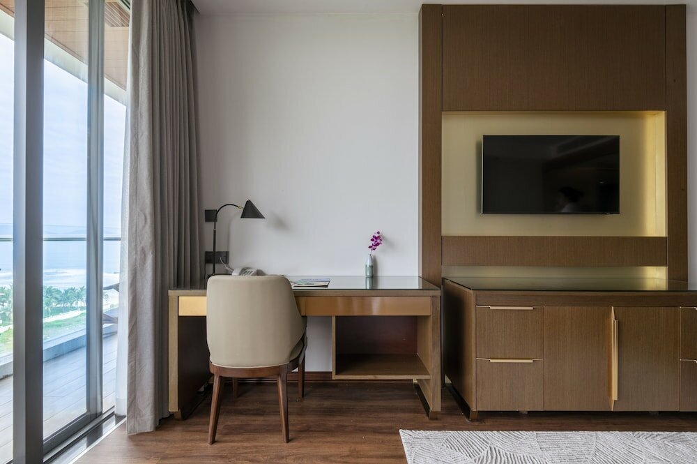 Фото Koi Resort & Residence Da Nang