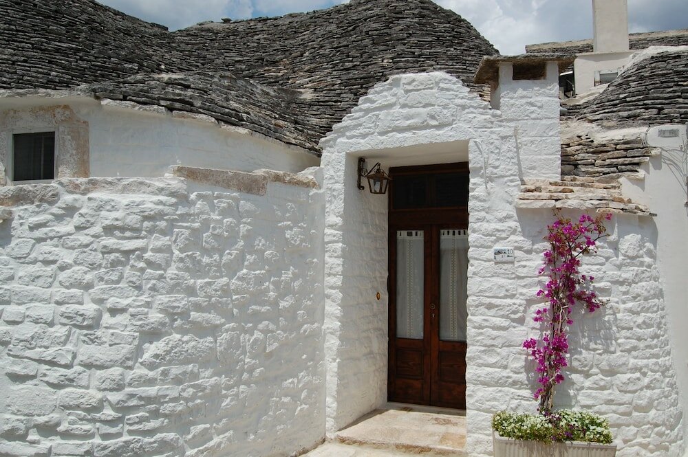 Фото Trulli Holiday Albergo Diffuso