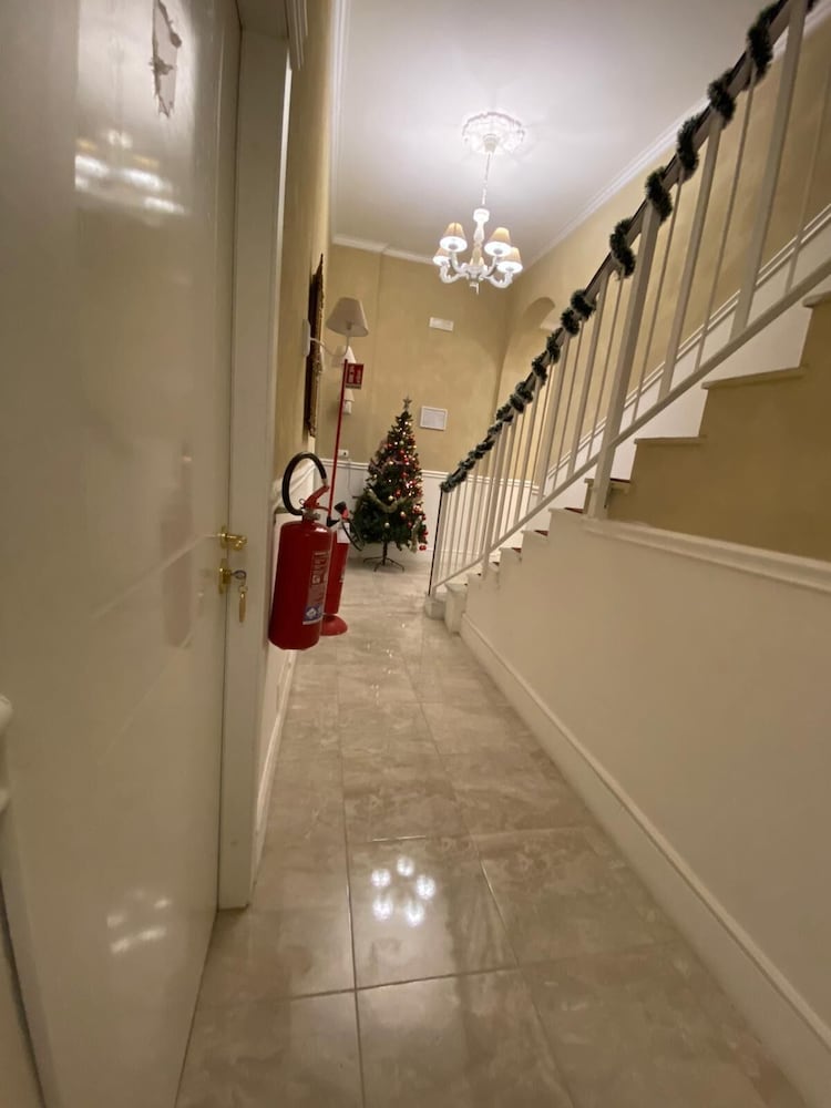 Фото Calais Milan Boutique Hotel