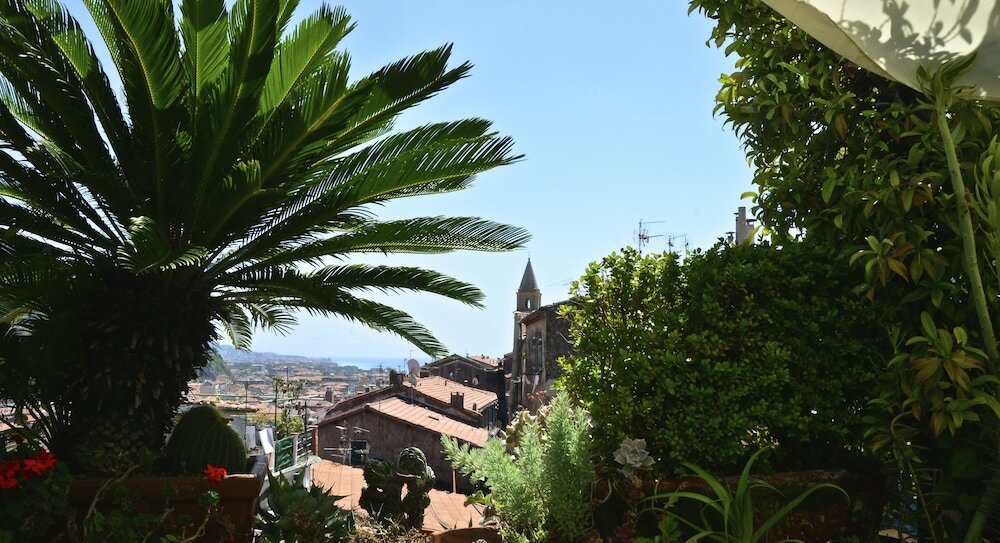 Фото La Terrazza dei Pelargoni B&b